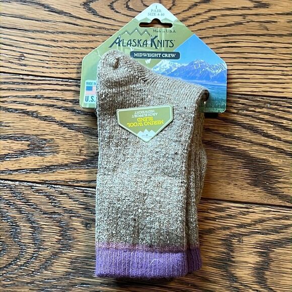 Alaska Knits Outdoor Merino Wool Blend Midweight Crew Socks Fisherman Core D14 - Picture 1 of 6